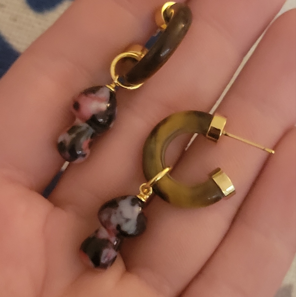 firm $9 price KURT GEIGER / LONDON glass mushroom pierced earrings. Designer
